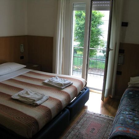 Hotel Oasi Trento Exterior photo