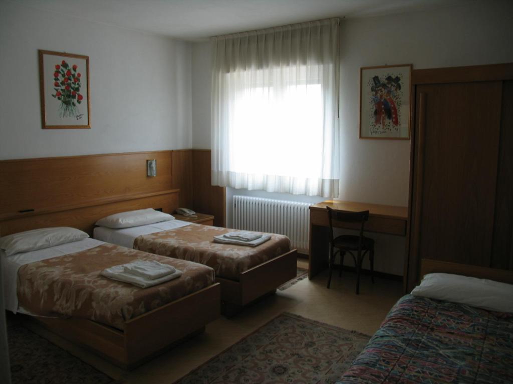 Hotel Oasi Trento Exterior photo