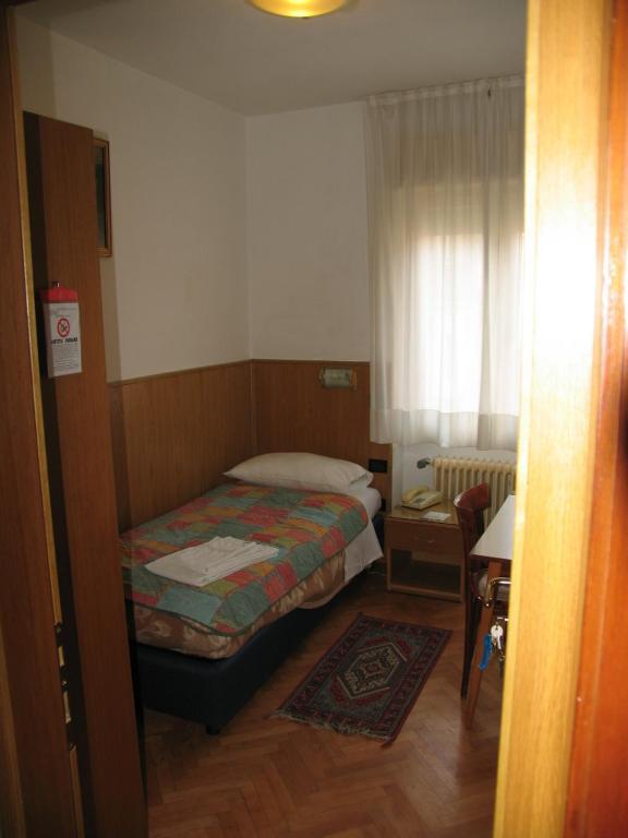 Hotel Oasi Trento Exterior photo